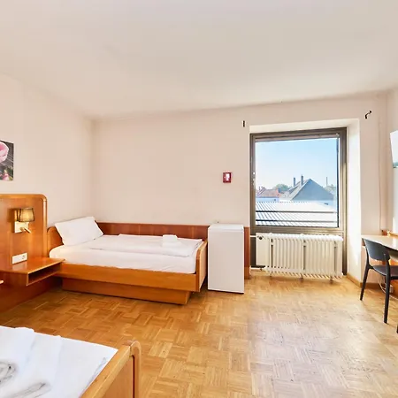 Home2stay In Neu Smart Tv Wifi Volksfest * Στράουμπινγκ