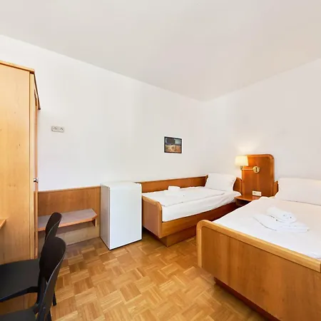 Home2stay In Neu Smart Tv Wifi Volksfest Straubing