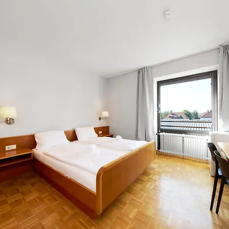 Home2stay In Neu Smart Tv Wifi Volksfest Straubing
