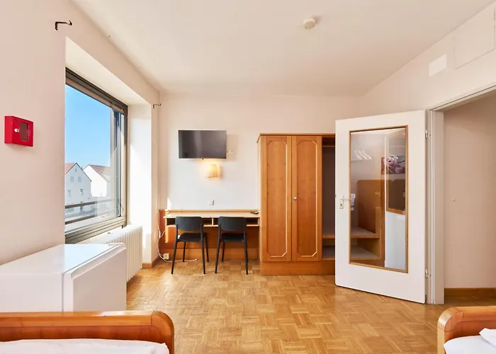 Monteurapartments In Neu Smart Tv Wifi Volksfest * Straubing